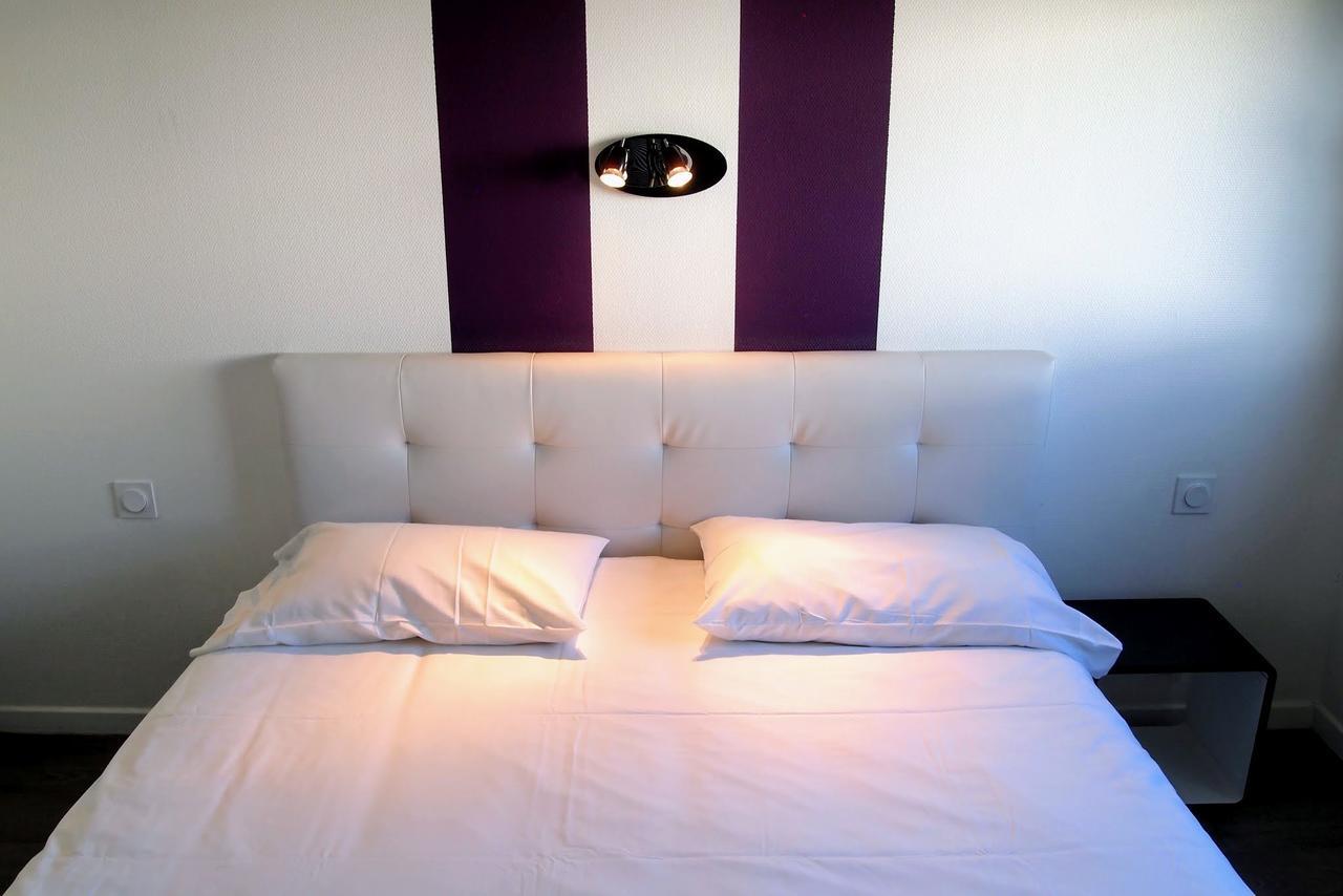Hotel Le Rohu Séné Екстериор снимка